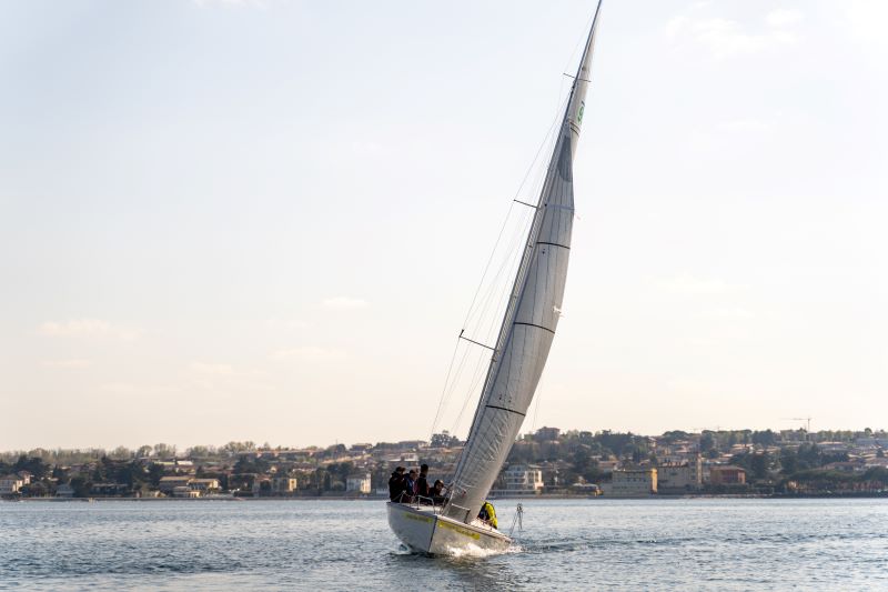 Team building on a sailboat - 1