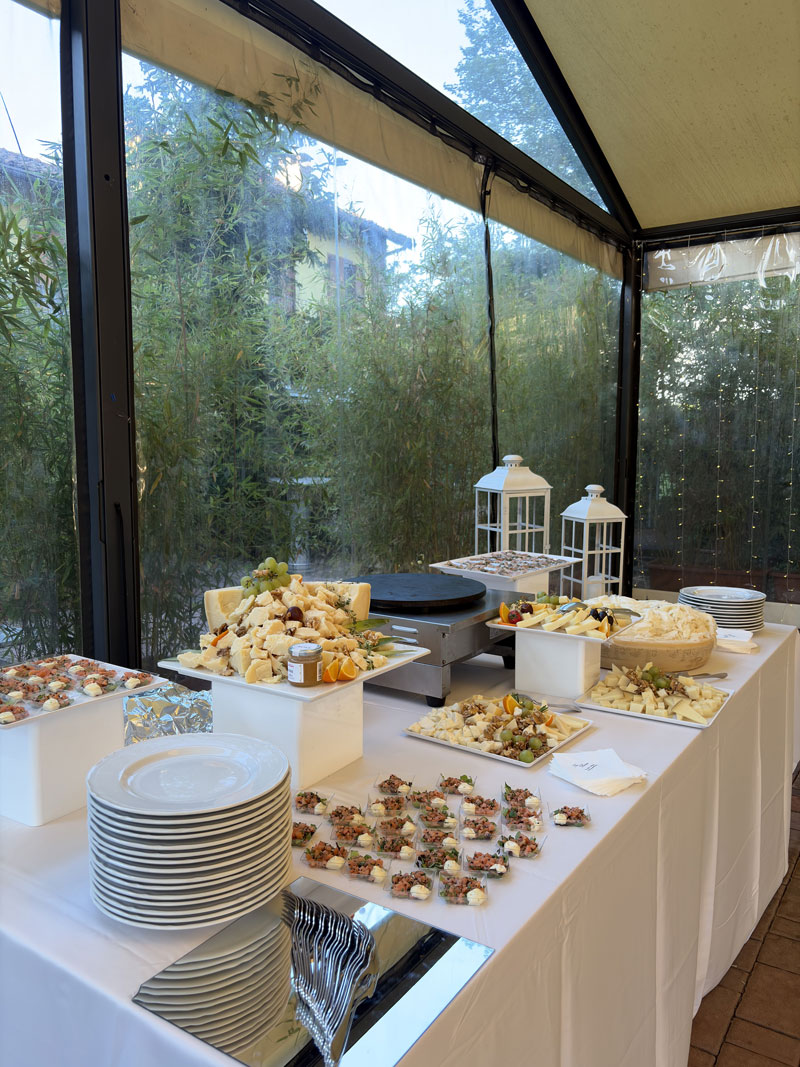 Meeting and cocktail dinner in Milan at a country chic venue with a magnificent garden - 3
