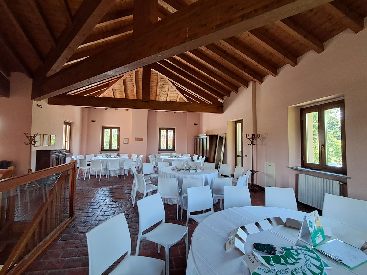Meeting and cocktail dinner in Milan at a country chic venue with a magnificent garden - 9