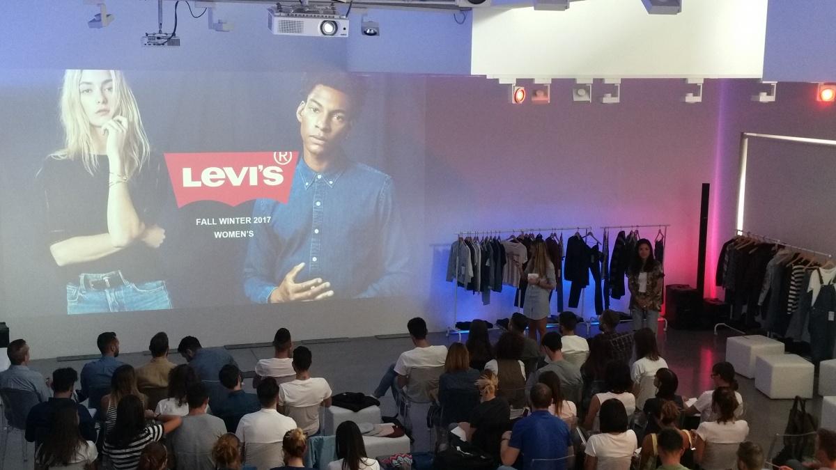 Formative day for Levis's shop assistant - 5