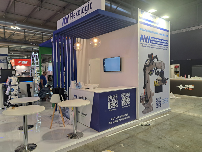 Flexologic trade show booth at Print4All Milan: innovative booth design for precision printing brand - 0