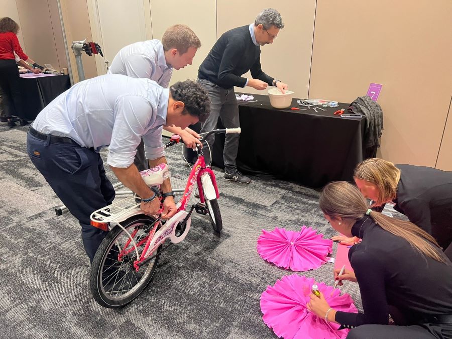 Bike building: when creativity and sostainability meet team building - 2