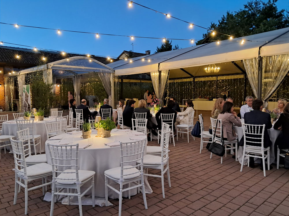 Meeting and cocktail dinner in Milan at a country chic venue with a magnificent garden - 11