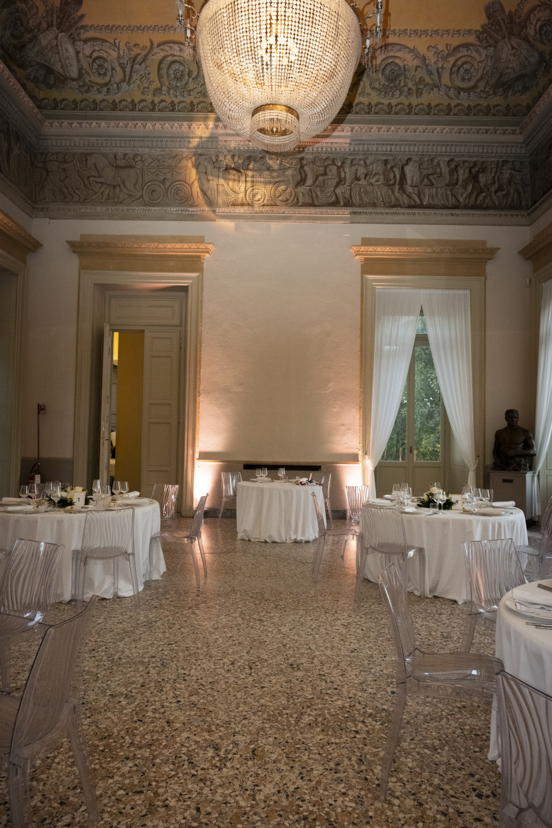 A fairytale wedding in a glamorous venue in central Milan - 16