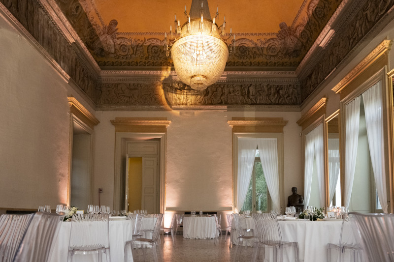 A fairytale wedding in a glamorous venue in central Milan - 13