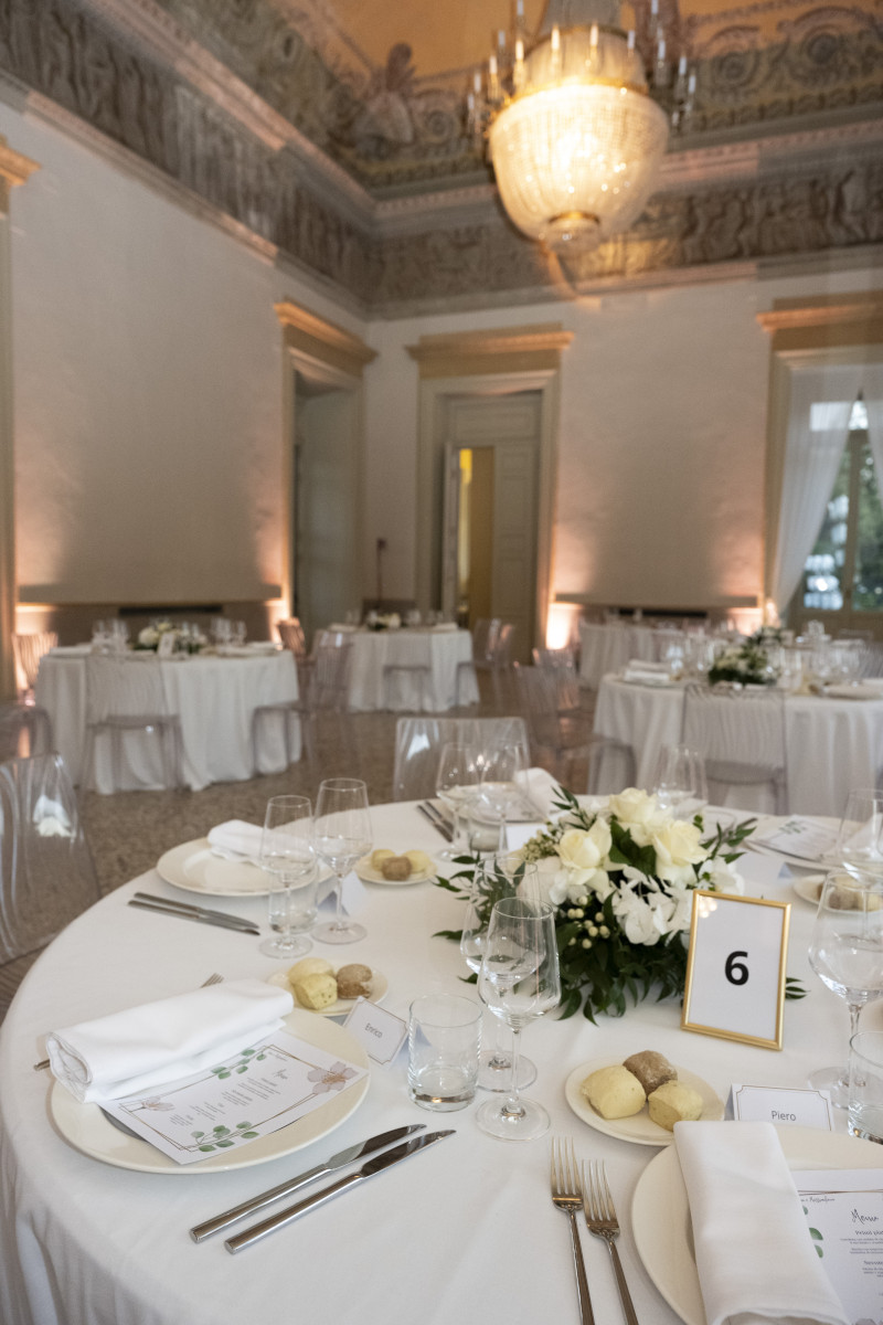 A fairytale wedding in a glamorous venue in central Milan - 32