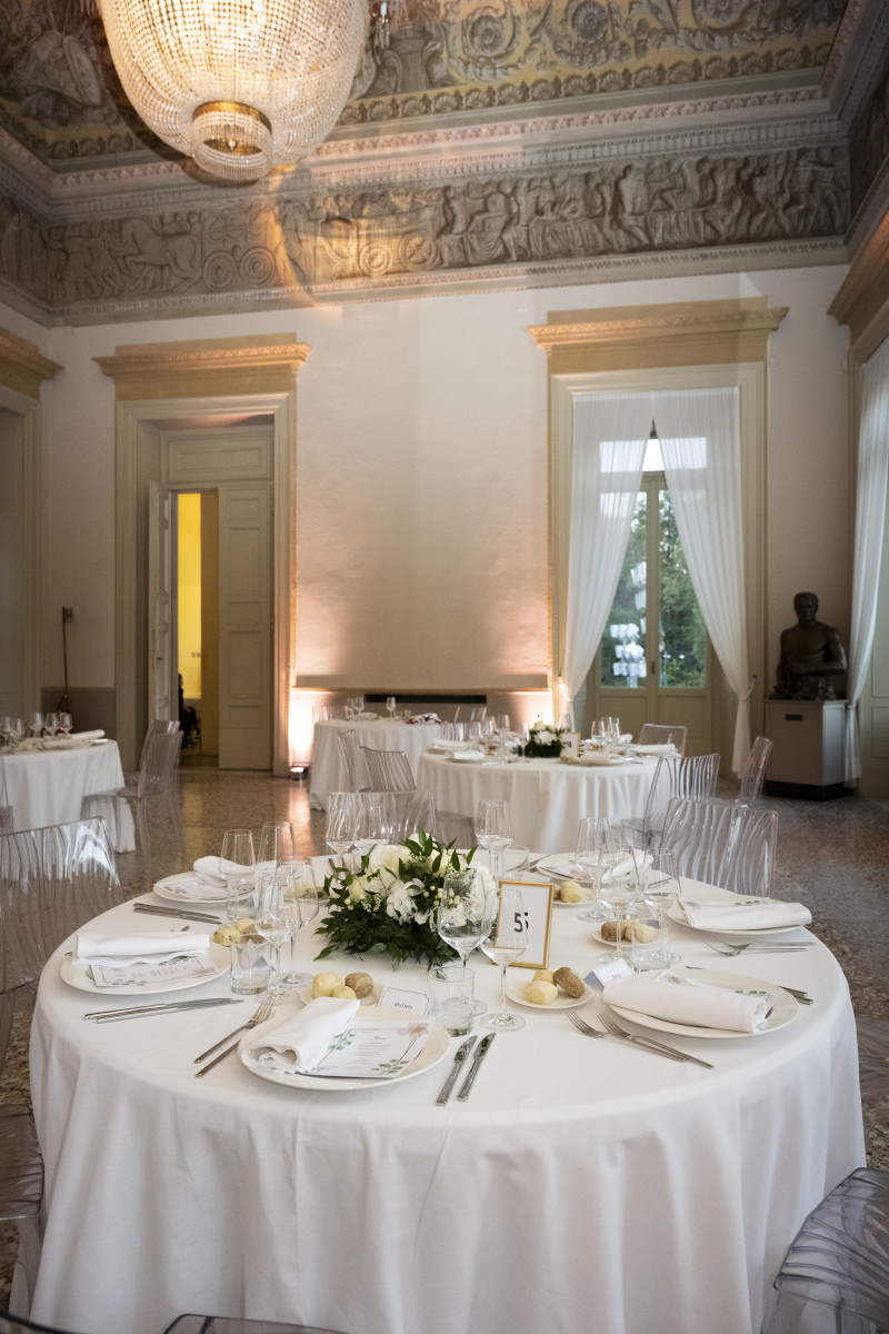 A fairytale wedding in a glamorous venue in central Milan - 33