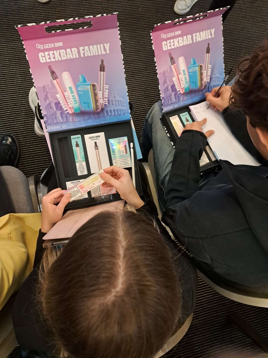 Geek Bar: Conquering the Market with a Multi-Phase Strategy and Elite Promoters - 4