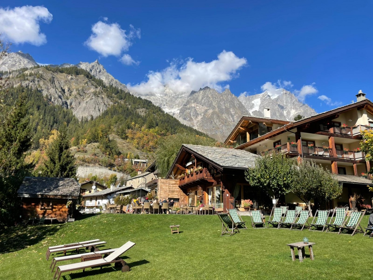 Corporate incentive trip to Courmayeur with training and team building - 0