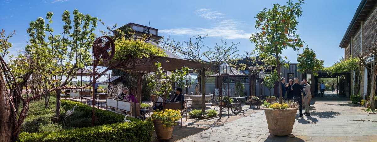 First Medi-Market Italia convention: an exclusive corporate event by Lake Garda - 9