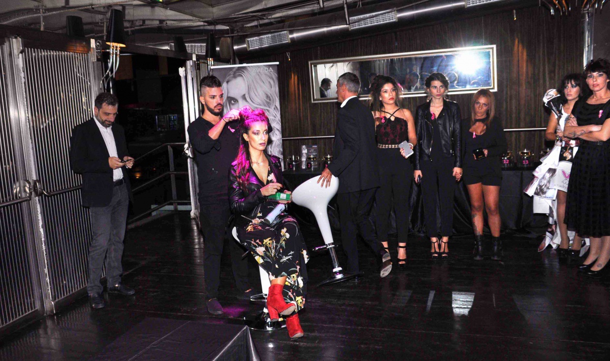 First contest of a promotional tour among Aveda's hair salons - 3
