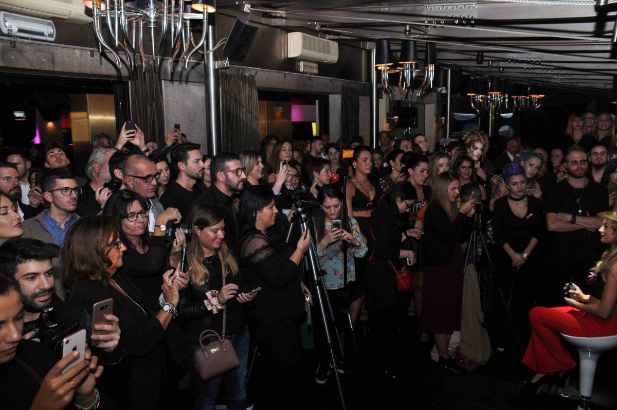 First contest of a promotional tour among Aveda's hair salons - 43