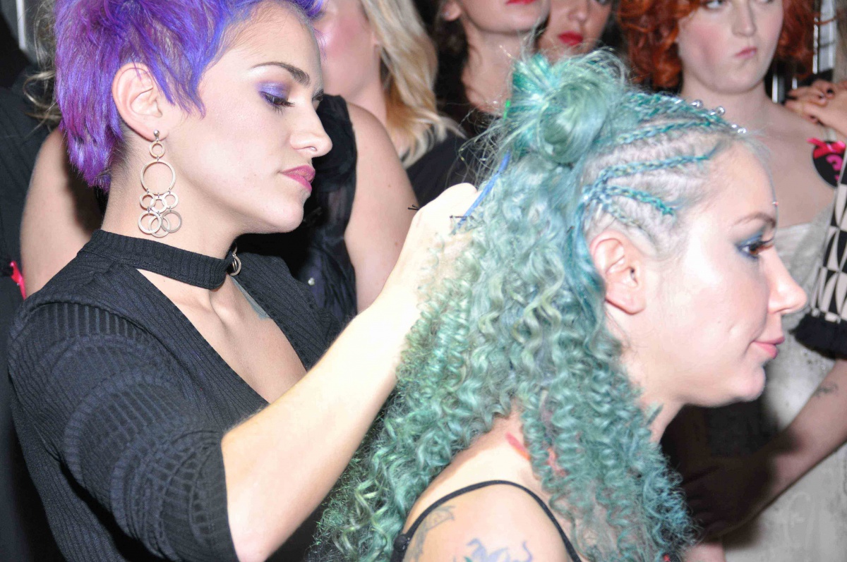 First contest of a promotional tour among Aveda's hair salons - 49
