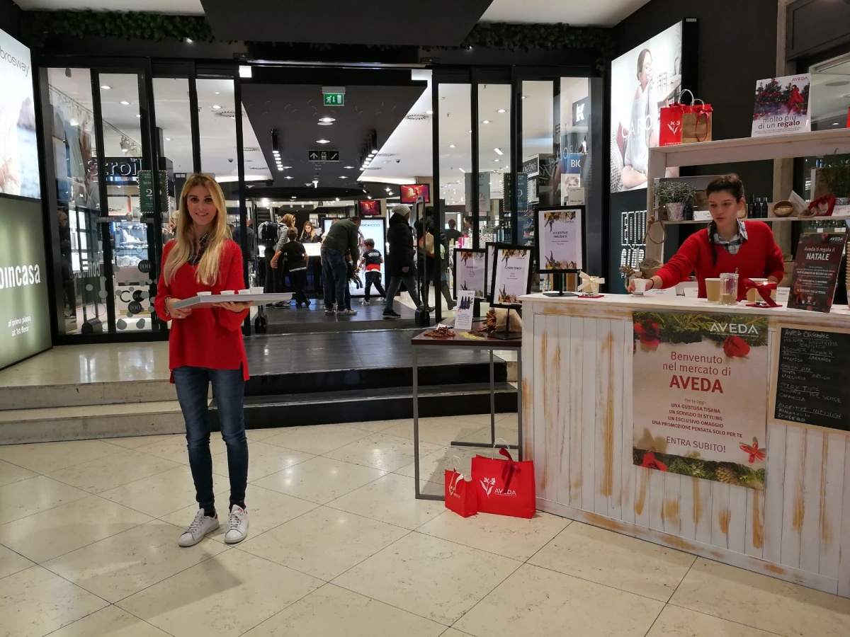 Stand for Aveda in the store inside Genova's Coin - 0