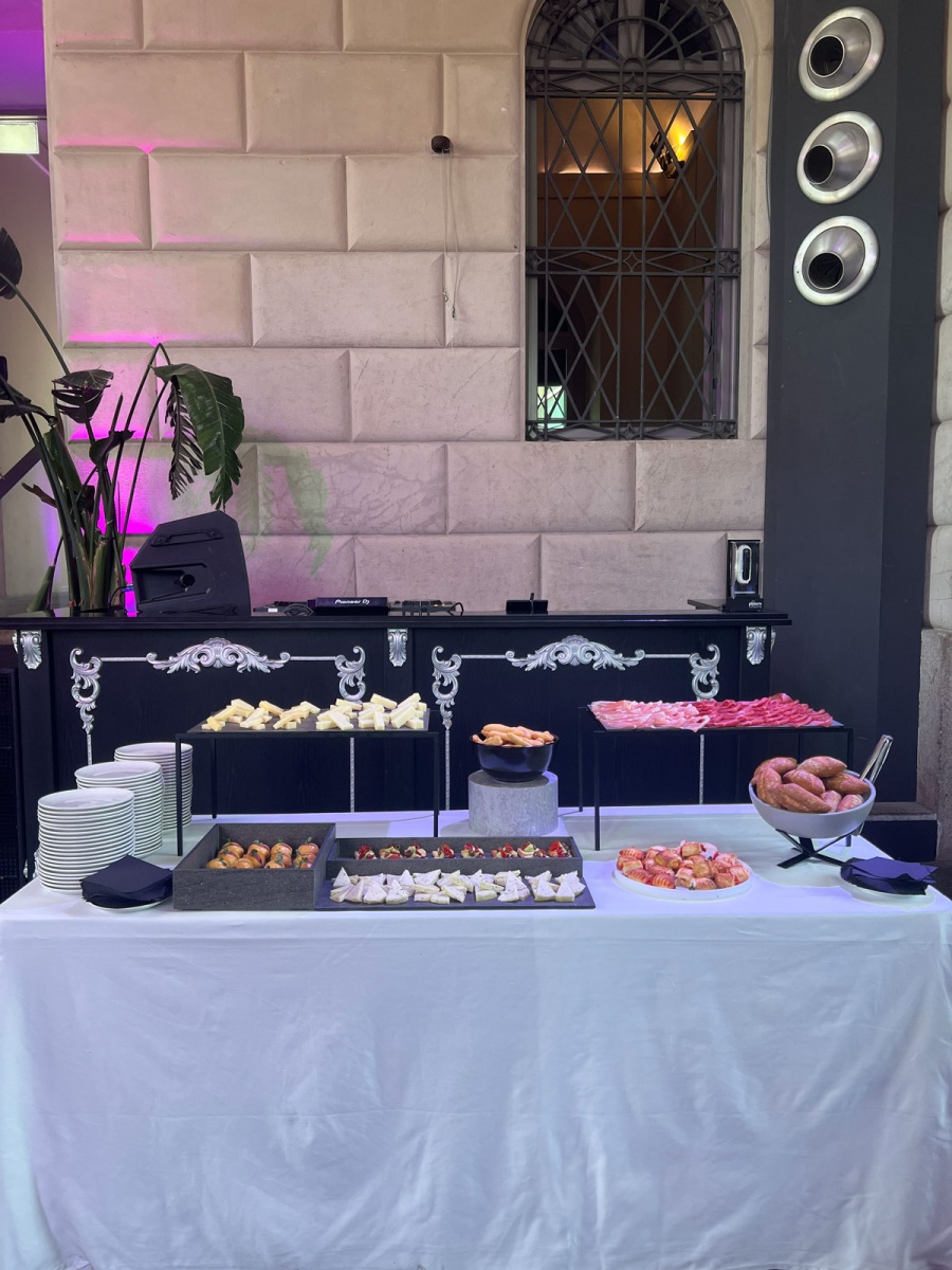 For the fifteenth year running, Smart Eventi has organised a bespoke event for C Consulting in Milan - 10