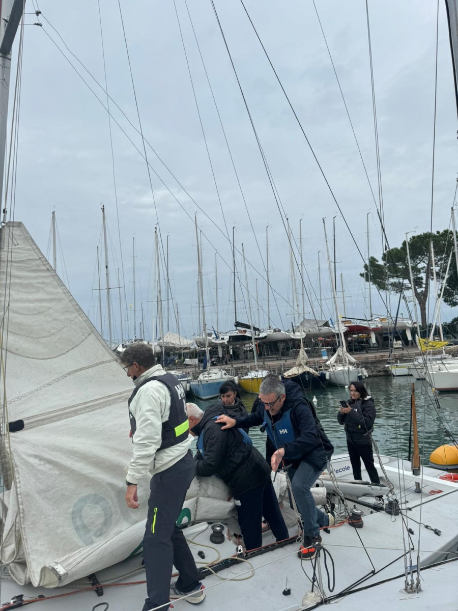 Sailing Team Building in Desenzano: A Unique Experience - 2