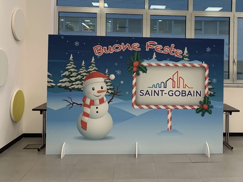 Organization of the Christmas event in the Saint Gobain offices - 0