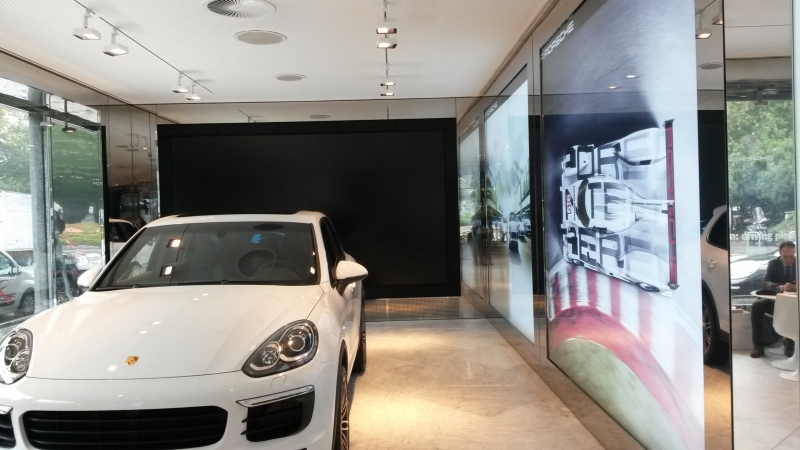 Porsche Temporary Showroom - 5