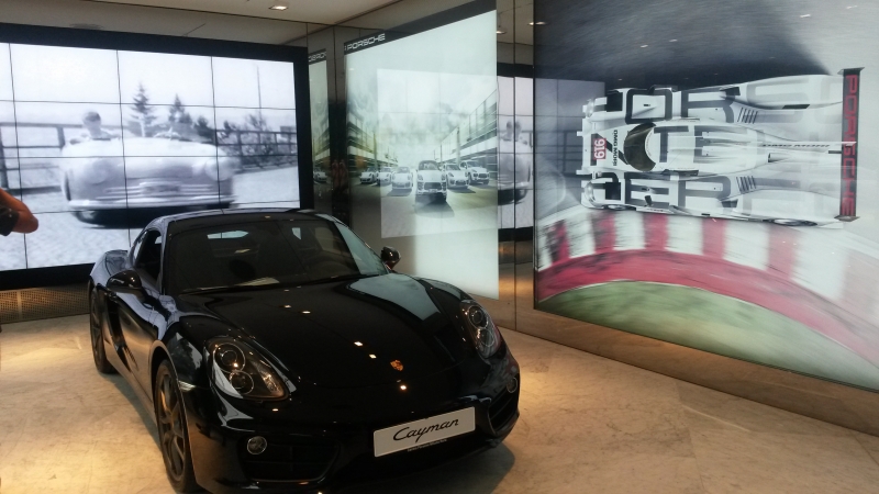 Porsche Temporary Showroom - 1