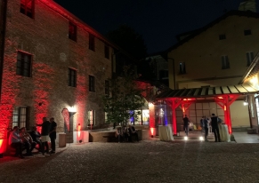 FAS International takes advantage of the Venditalia fair in Milan to give employees and customers a moment of fun. A party in a location with a historical as well as contemporary touch.