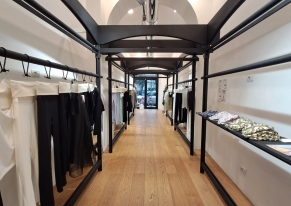 Smart Eventi supported Maison Danha in finding and securing a temporary retail venue in Milan to promote the new Zeffy sportswear line and the beauty range from Korean brand MLS
