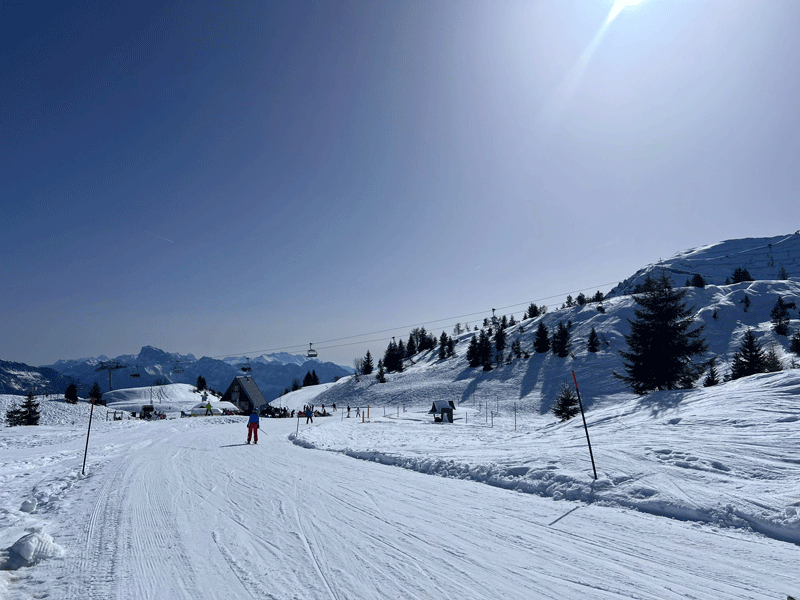 Mount Zoncolan incentive trip: ice team building for an insurance company - 5