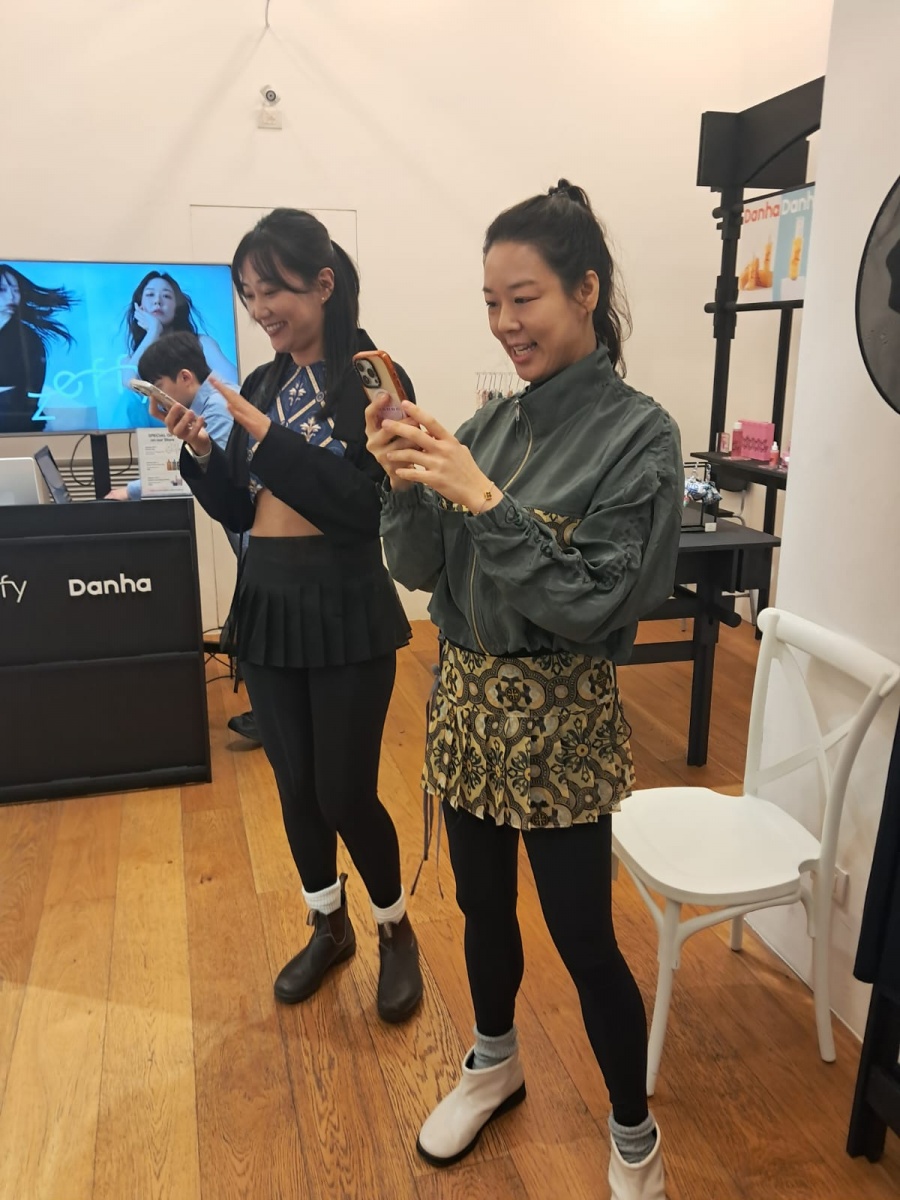 Fashion and beauty pop-up store in Milan: Maison Danha and the Zeffy line on Via Moscova - 5