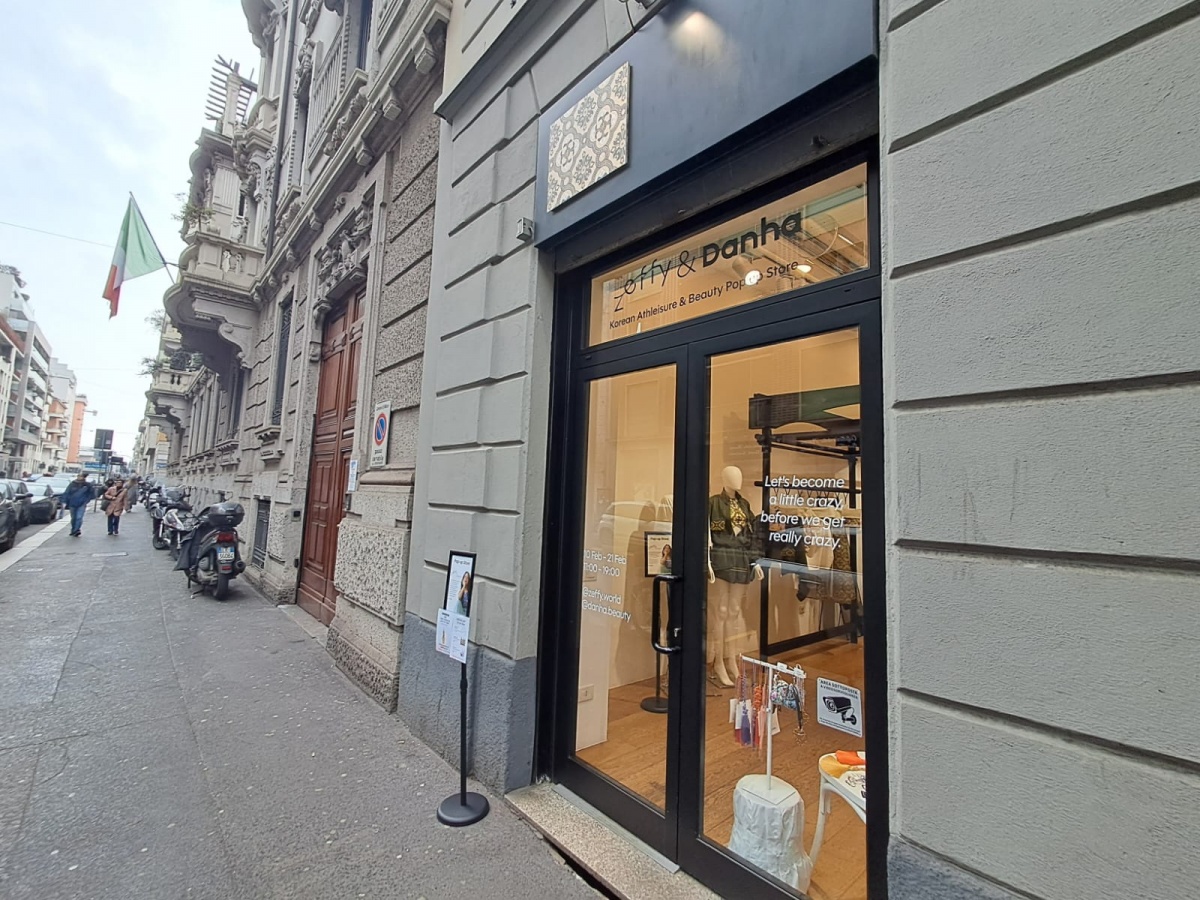 Fashion and beauty pop-up store in Milan: Maison Danha and the Zeffy line on Via Moscova - 13
